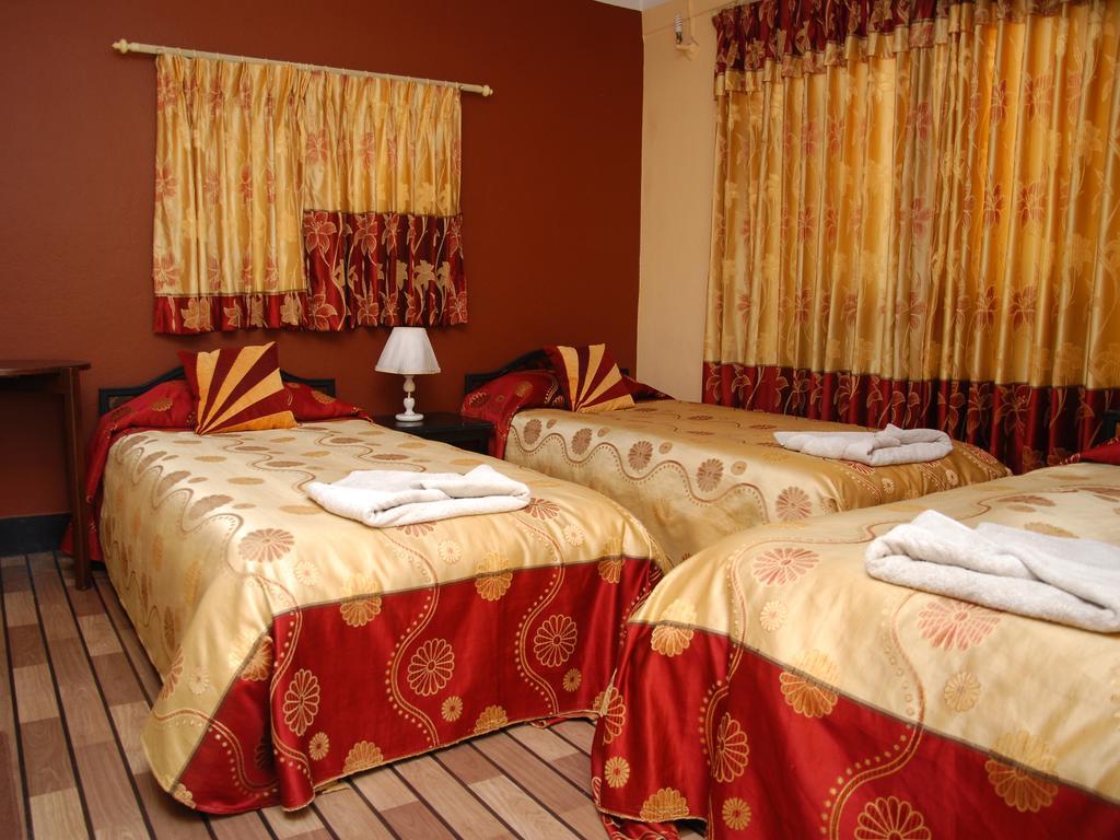 Elbrus Home Κατμαντού Δωμάτιο φωτογραφία